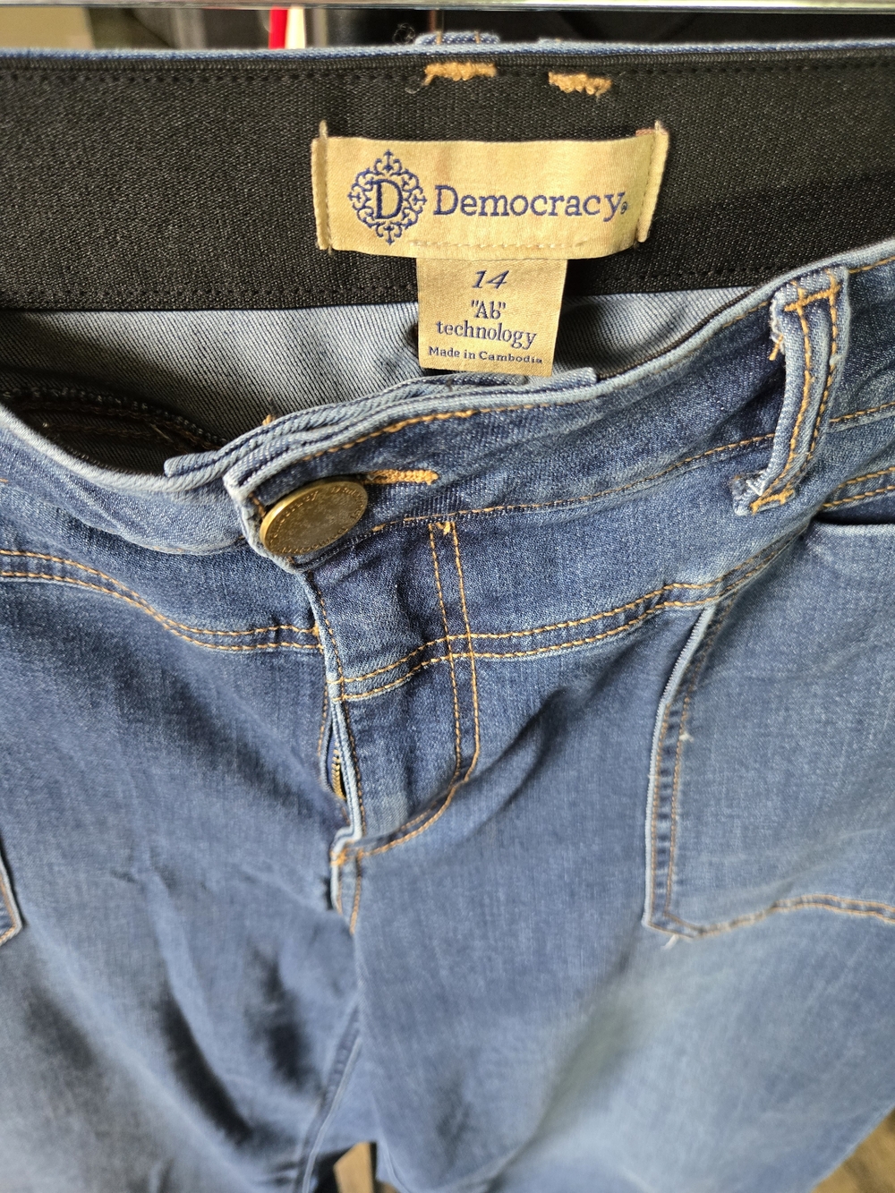 Democracy Mid-Rise Ankle Crop Jeans in Medium Blue - Picture 2 of 9
